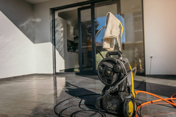 Best Roof Washing  in Petaluma, CA